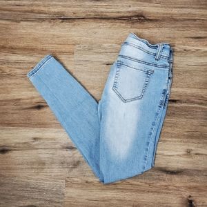 Double button skinny jeans